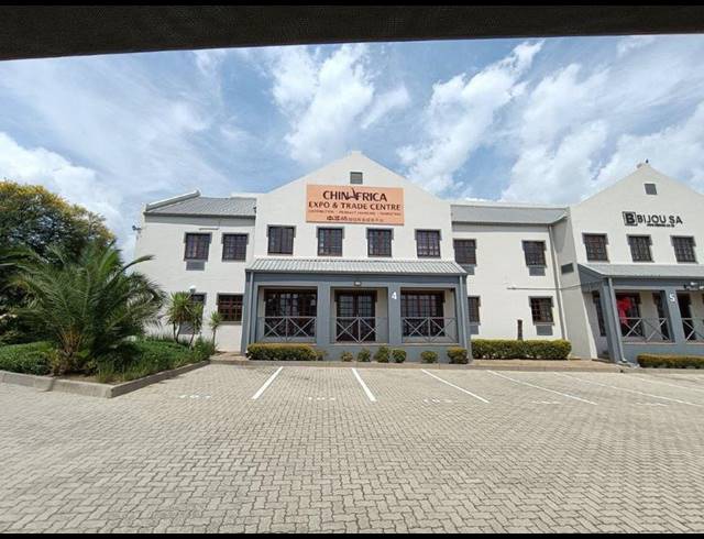 INDUSTRIAL PROPERTY TO RENT IN HALFWAY HOUSE